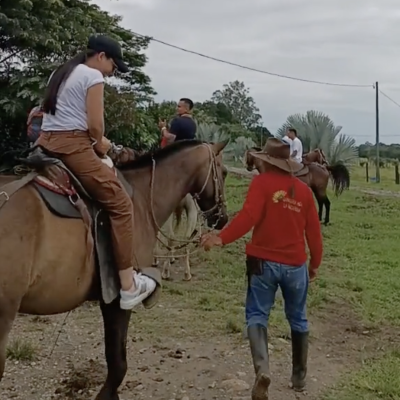 Cabalgata-Hacienda-La-Macarena1